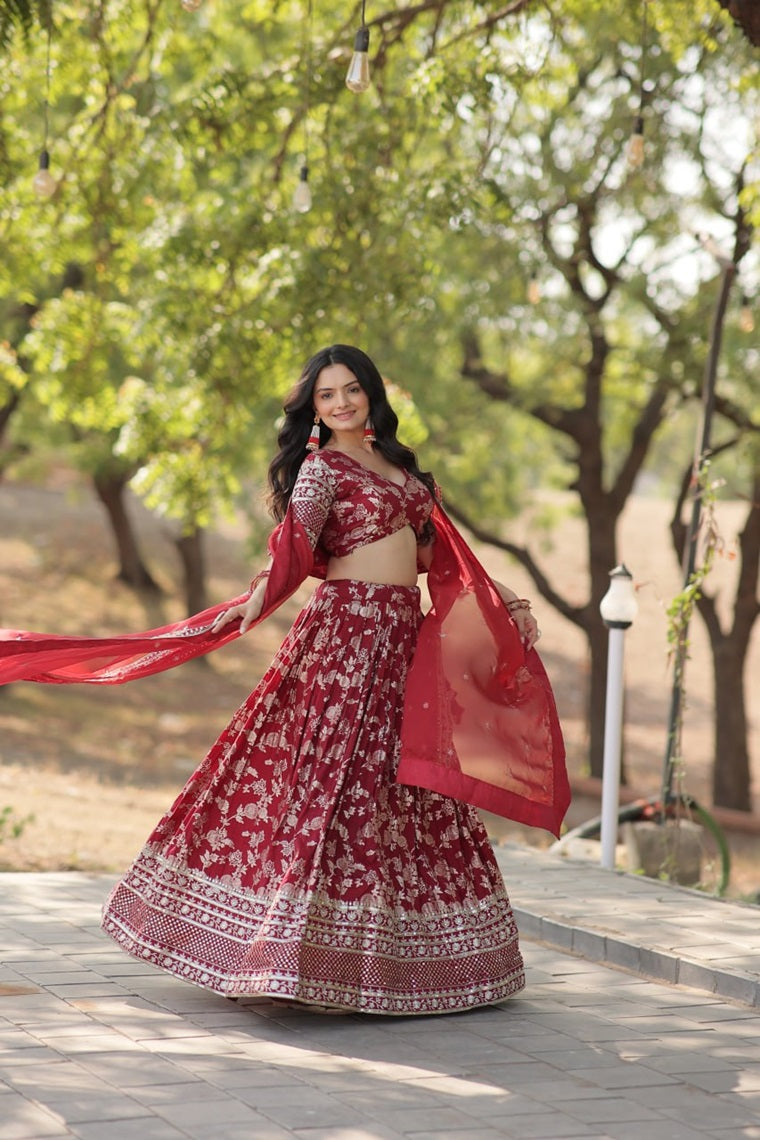 LAMOUNT BOLLYWOOD DESIGNER LEHENGA CHOLI