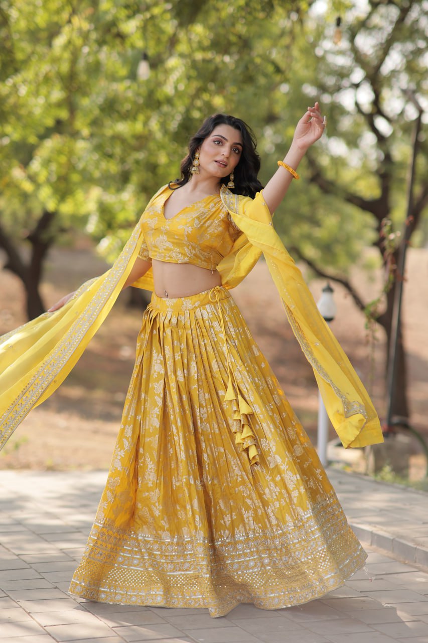 LAMOUNT BOLLYWOOD DESIGNER LEHENGA CHOLI